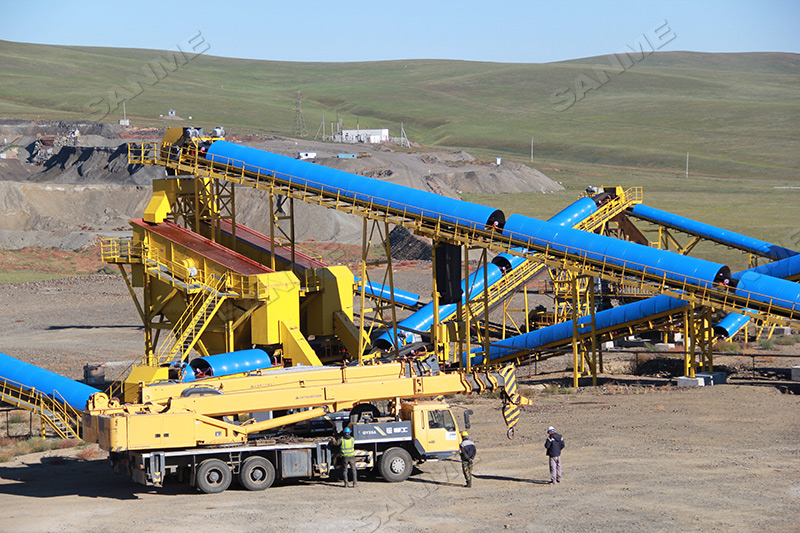 機(jī)制砂生產(chǎn)線選固定式還是移動(dòng)式？理性選擇提升生產(chǎn)效率